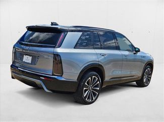 New 2026 Cadillac Vistiq Sport video 2