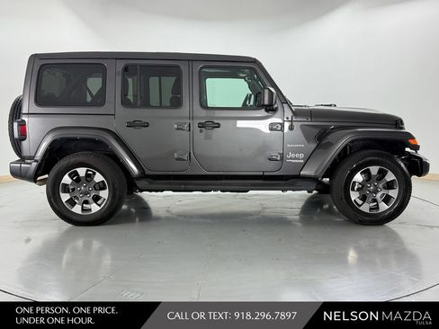 Used 2022 Jeep Wrangler Unlimited Sahara w/ Cold Weather Group AWD/4WD image 5