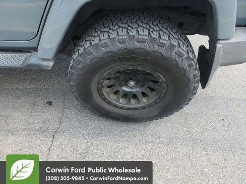 Used 2014 Jeep Wrangler Unlimited Sahara w/ Dual Top Group AWD/4WD image 17