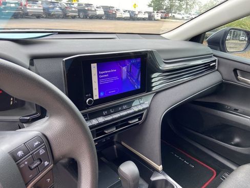 Used 2025 Toyota Camry LE FWD image 23
