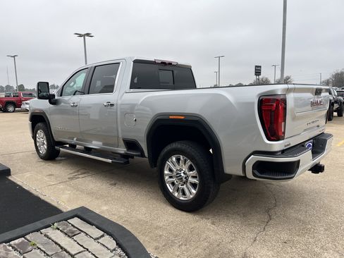 Used 2023 GMC Sierra 2500 Denali image 4