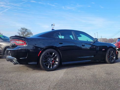 Used 2017 Dodge Charger R/T Scat Pack image 5
