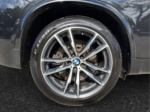 Used 2016 BMW X5 M image 16