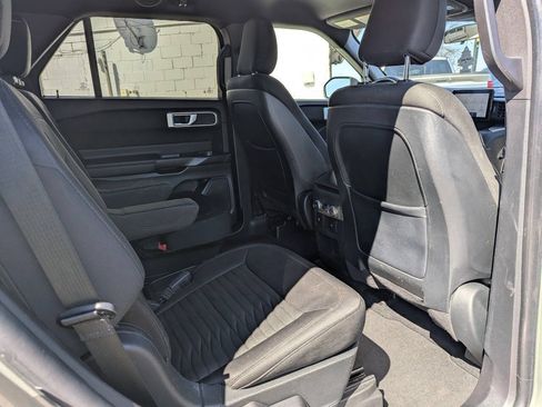 Used 2020 Ford Explorer XLT w/ Comfort Package AWD/4WD image 20
