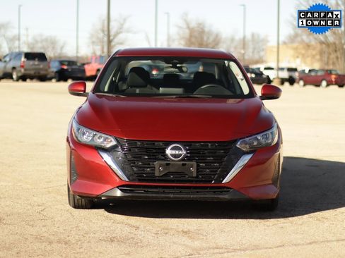 Used 2024 Nissan Sentra SV image 2