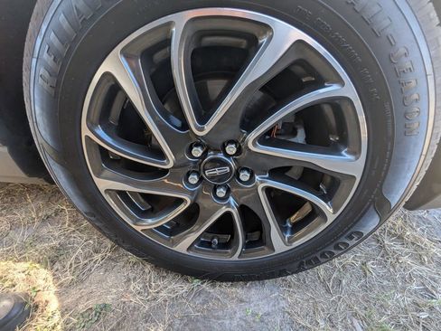 Used 2020 Lincoln Corsair FWD w/ Equipment Group 101A image 9