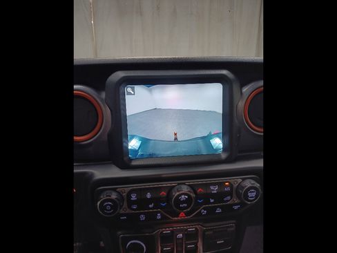 Used 2021 Jeep Gladiator Mojave image 16