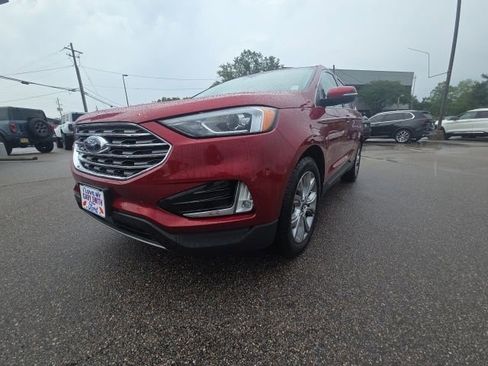 Used 2019 Ford Edge Titanium FWD image 4