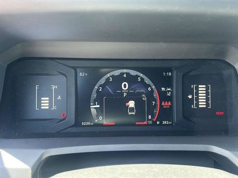 Used 2025 Toyota Tacoma SR5 AWD/4WD image 4