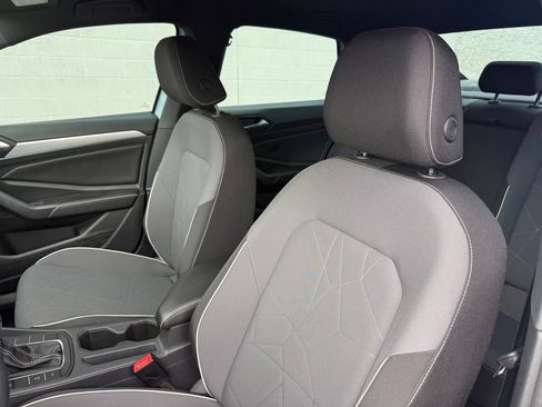 Used 2026 Volkswagen Jetta Sport FWD image 19