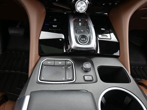 Used 2024 Acura MDX SH-AWD w/ Advance Package image 13