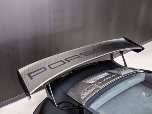 Certified 2018 Porsche 911 GT2 RS RWD image 15
