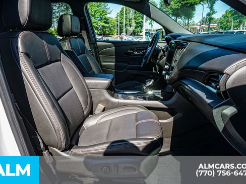 Used 2023 Chevrolet Traverse RS AWD/4WD image 24