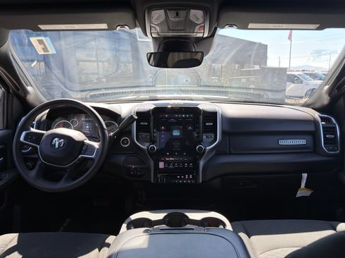 Used 2025 RAM 2500 Big Horn AWD/4WD image 10