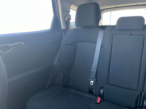 Used 2025 Kia Sportage LX image 38