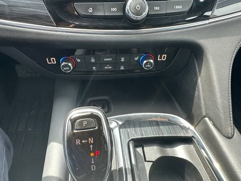 Used 2019 Buick Enclave Essence w/ LPO, Luxury Package AWD/4WD image 45