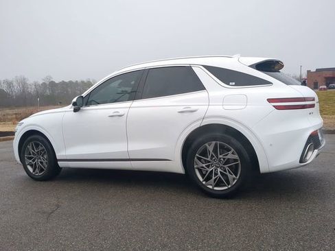 Used 2023 Genesis GV70 2.5T w/ Advanced Package image 6