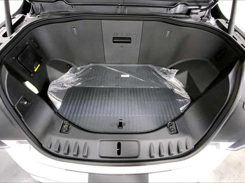 New 2025 Ford F150 Lightning Flash image 15