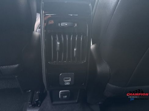 Used 2024 Jeep Compass Latitude image 20