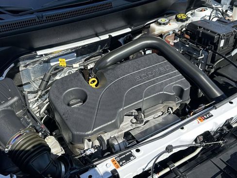 Used 2024 GMC Terrain Denali w/ Denali Premium Package image 10