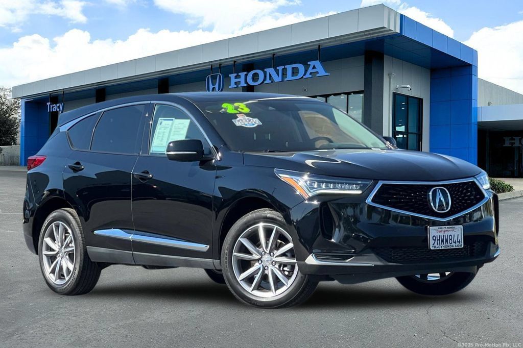Used 2023 Acura RDX w/ Technology Package FWD image 1