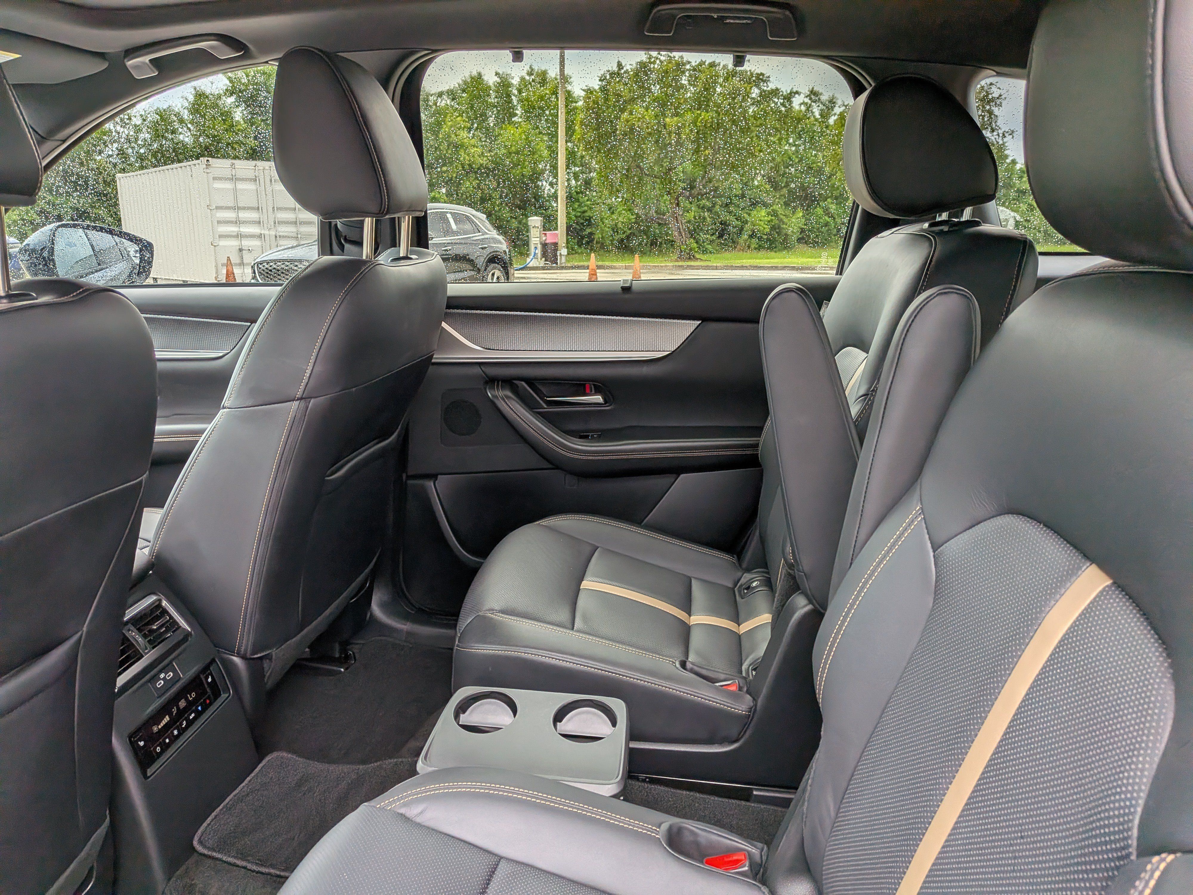 Used 2024 MAZDA CX-90 Plug-In Hybrid w/ Premium Plus AWD/4WD image 15