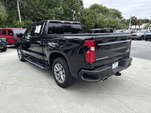 Used 2021 Chevrolet Silverado 1500 High Country w/ Safety Package II AWD/4WD image 7