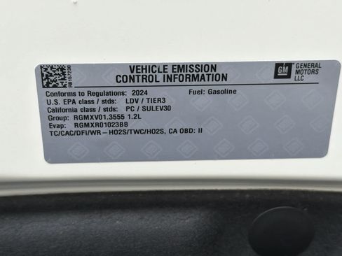 Used 2024 Buick Encore GX Preferred FWD image 22