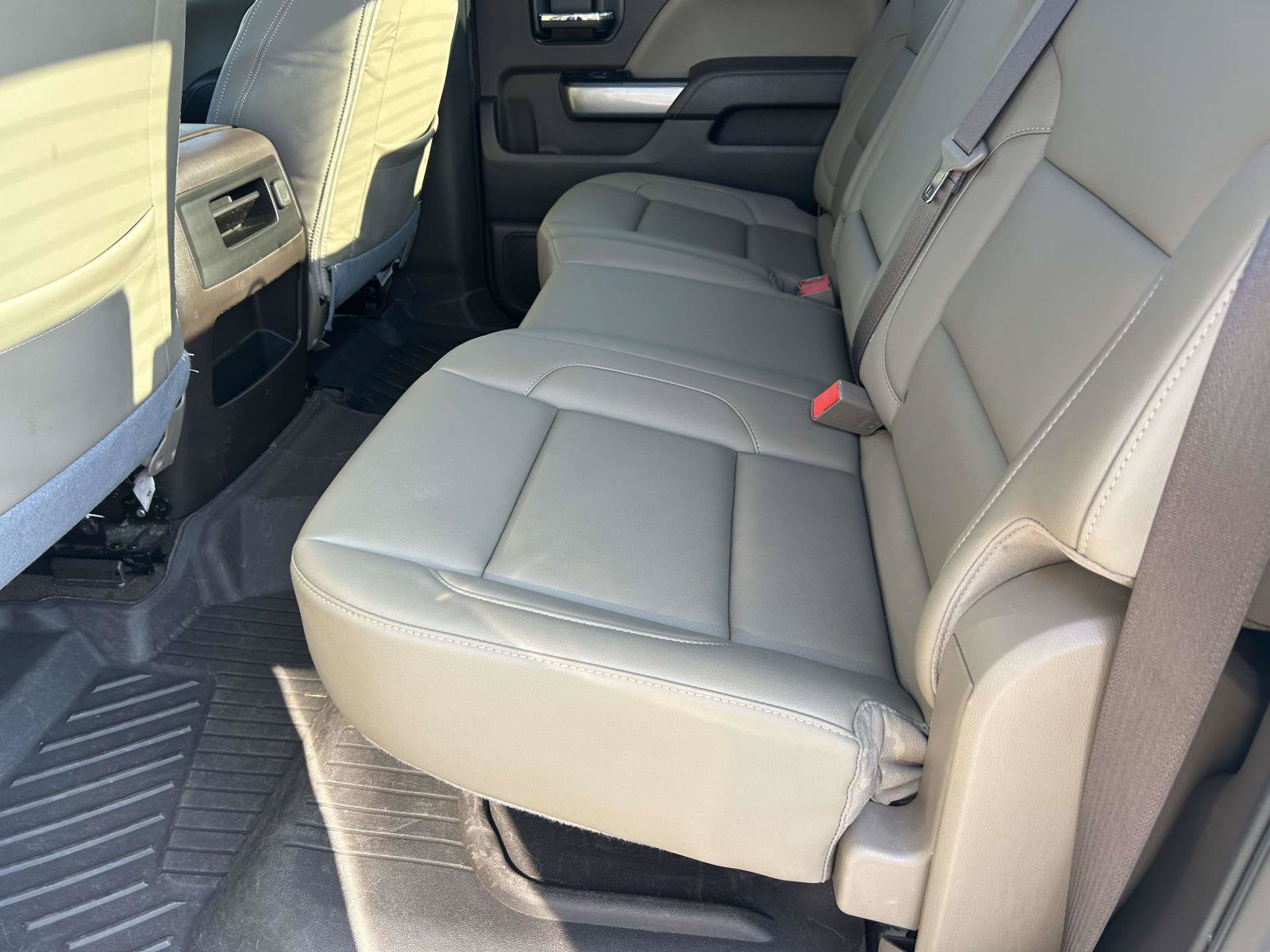 Used 2018 Chevrolet Silverado 1500 LTZ Z71 AWD/4WD image 14