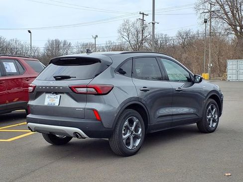 Used 2025 Ford Escape ST-Line Select image 2
