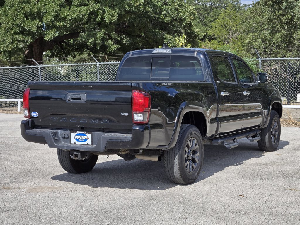Used 2022 Toyota Tacoma SR5 w/ Technology Package RWD image 7