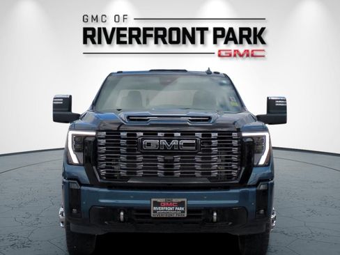 Used 2026 GMC Sierra 3500 Denali Ultimate AWD/4WD image 8