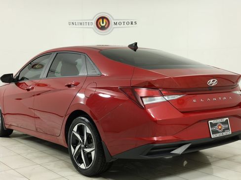 Used 2023 Hyundai Elantra SEL w/ Convenience Package image 4