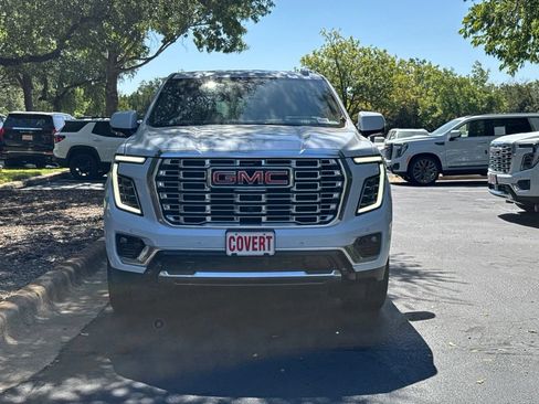 New 2026 GMC Yukon XL Denali w/ Denali Reserve Package AWD/4WD image 4