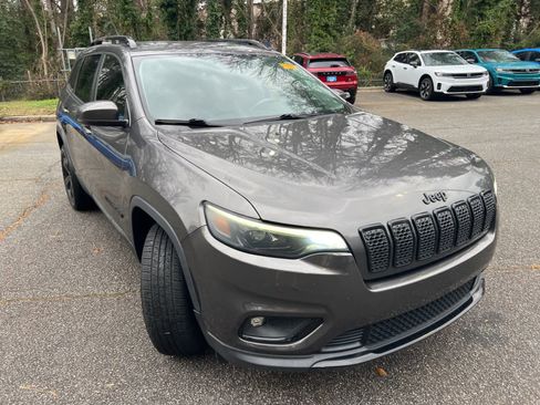 Used 2019 Jeep Cherokee Latitude Plus image 13