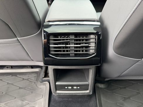 Used 2023 Volkswagen ID.4 Pro S AWD/4WD image 42