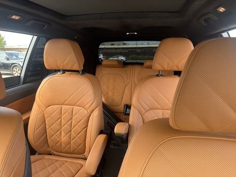 Used 2024 BMW X7 xDrive40i w/ M Sport Package image 20