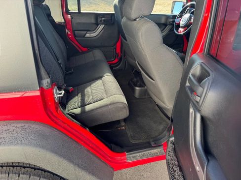 Used 2011 Jeep Wrangler Unlimited Sport image 15