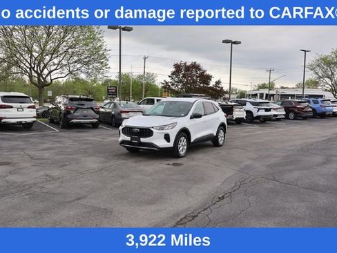 Used 2024 Ford Escape Active AWD/4WD image 3