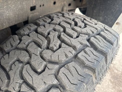 Used 2014 RAM 2500 SLT image 9