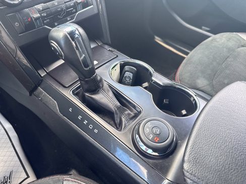 Used 2019 Ford Explorer XLT w/ Equipment Group 202A AWD/4WD image 20