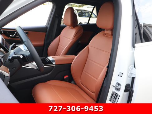 Certified 2025 Mercedes-Benz GLC 350e 4MATIC image 2