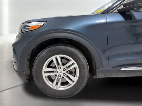 Certified 2024 Ford Explorer XLT RWD image 20