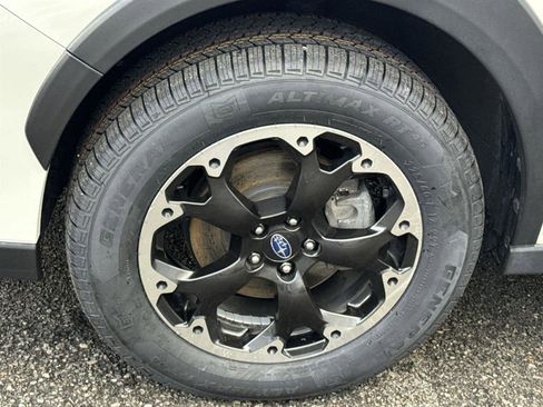 Used 2021 Subaru Crosstrek 2.0i Premium w/ Moonroof Package image 10