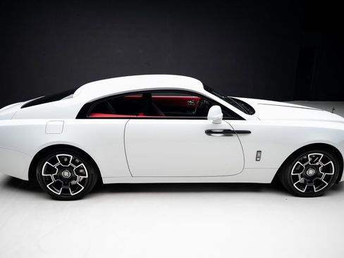 Used 2020 Rolls-Royce Wraith image 35