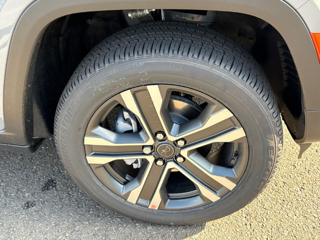 New 2027 Jeep Grand Cherokee Limited AWD/4WD image 7