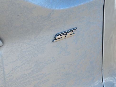 Used 2015 Ford Escape SE image 7