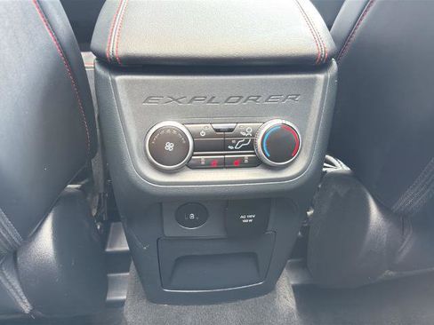 Certified 2025 Ford Explorer ST AWD/4WD image 37