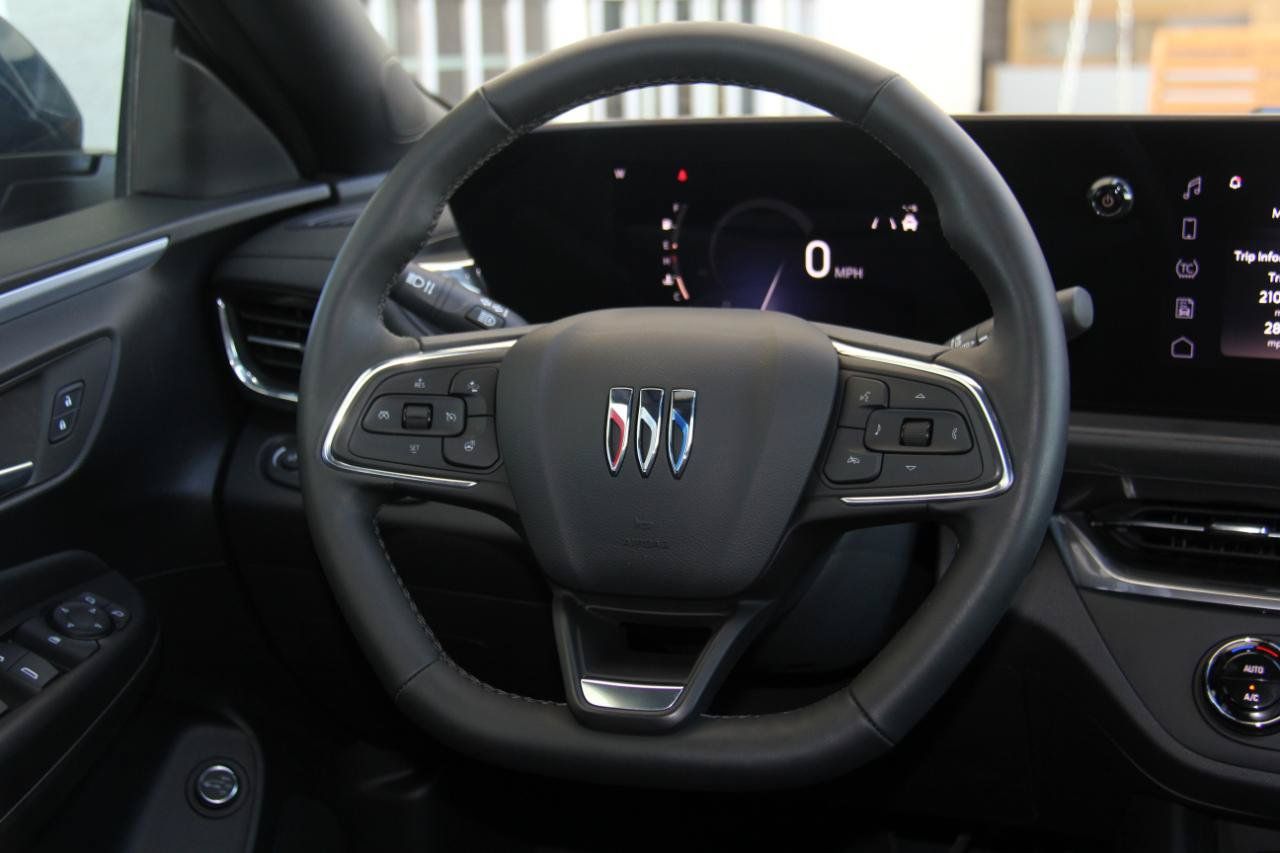 Used 2026 Buick Envista Preferred w/ Convenience I Package FWD image 11