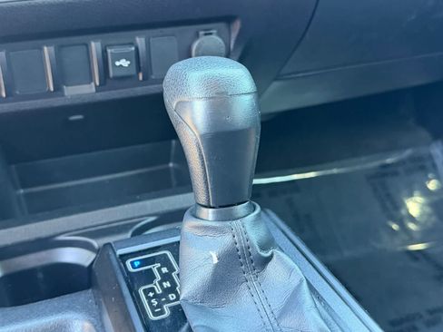 Used 2022 Toyota Tacoma SR w/ SR Convenience Package RWD image 28
